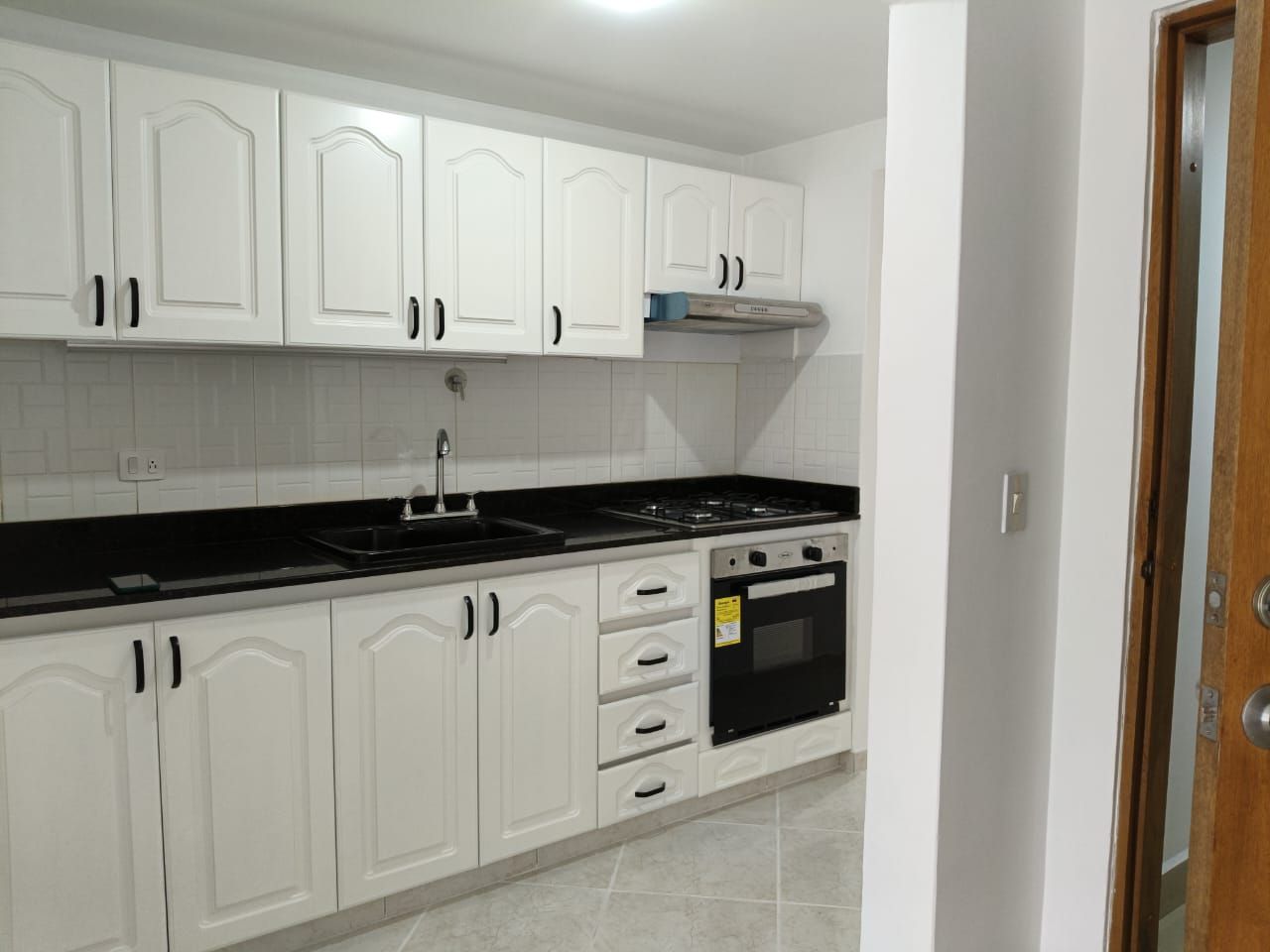 Apartamento en arriendo Antioquia Envigado Bosques De Zúñiga 80 m2 Habitaciones 3 Baños 2 Garajes 1 Precio $3500000