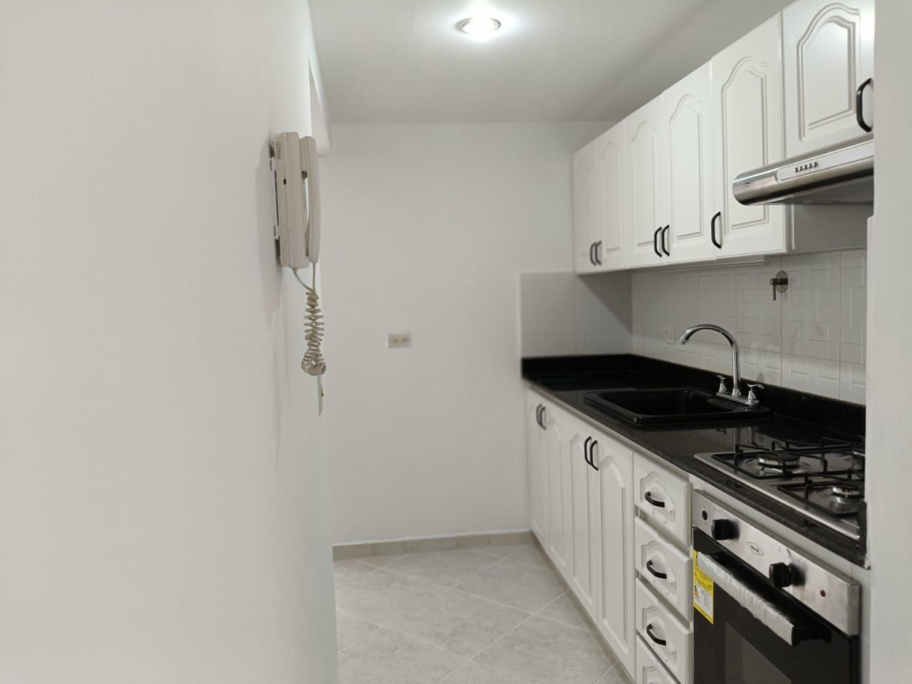 Apartamento en arriendo Antioquia Envigado Bosques De Zúñiga 80 m2 Habitaciones 3 Baños 2 Garajes 1 Precio $3900000