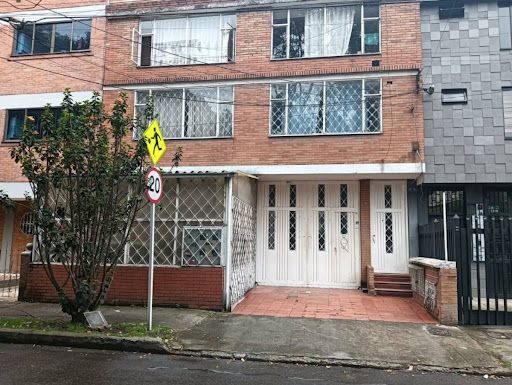 Bodega en arriendo Cundinamarca Bogotá Veraguas 162 m2 Habitaciones 0 Baños 2 Garajes 0 Precio $4500000