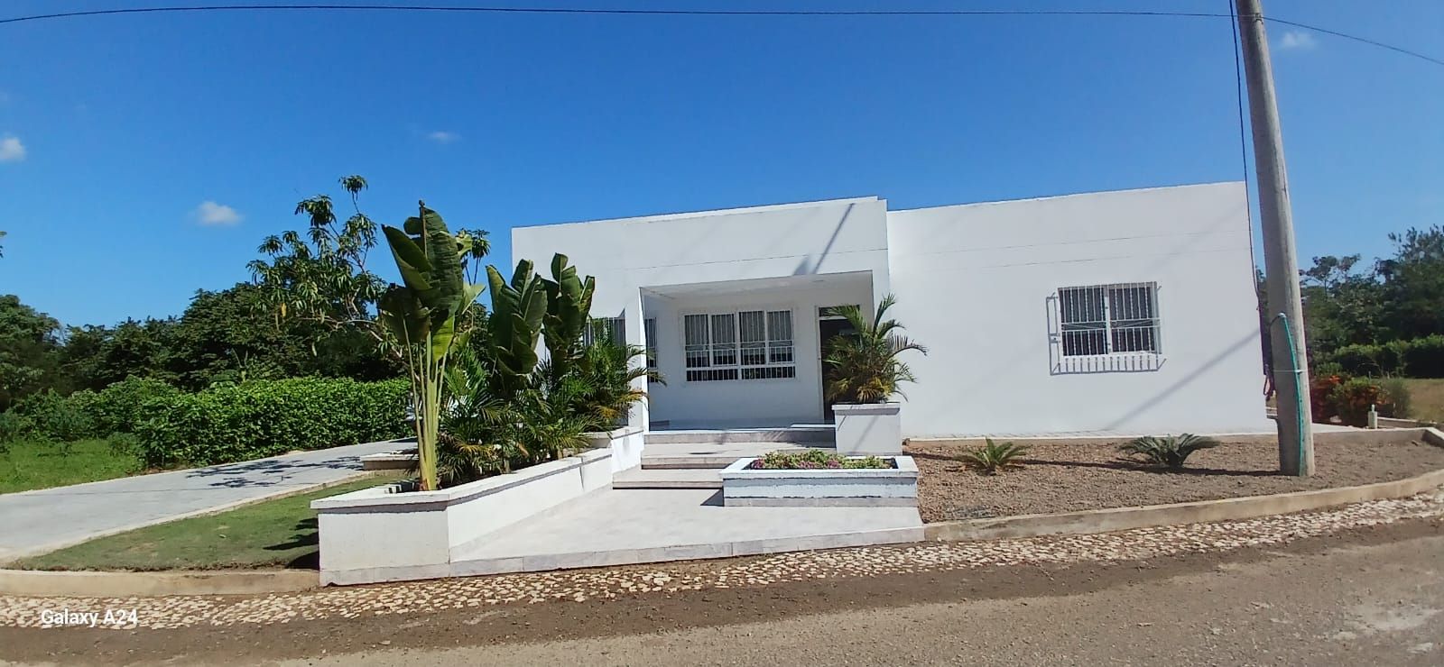Casa en arriendo o venta Bolívar Cartagena Cartagena 220 m2 Habitaciones 3 Baños 33 Garajes 3 Precio venta $950000000 Precio arriendo $6500000
