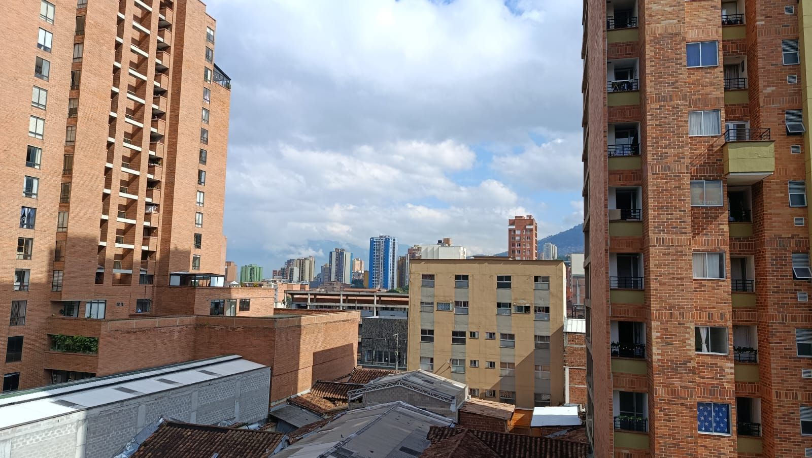 Apartaestudio en arriendo Antioquia Medellín Boston 40 m2 Habitaciones 1 Baños 1 Garajes 0 Precio $2000000