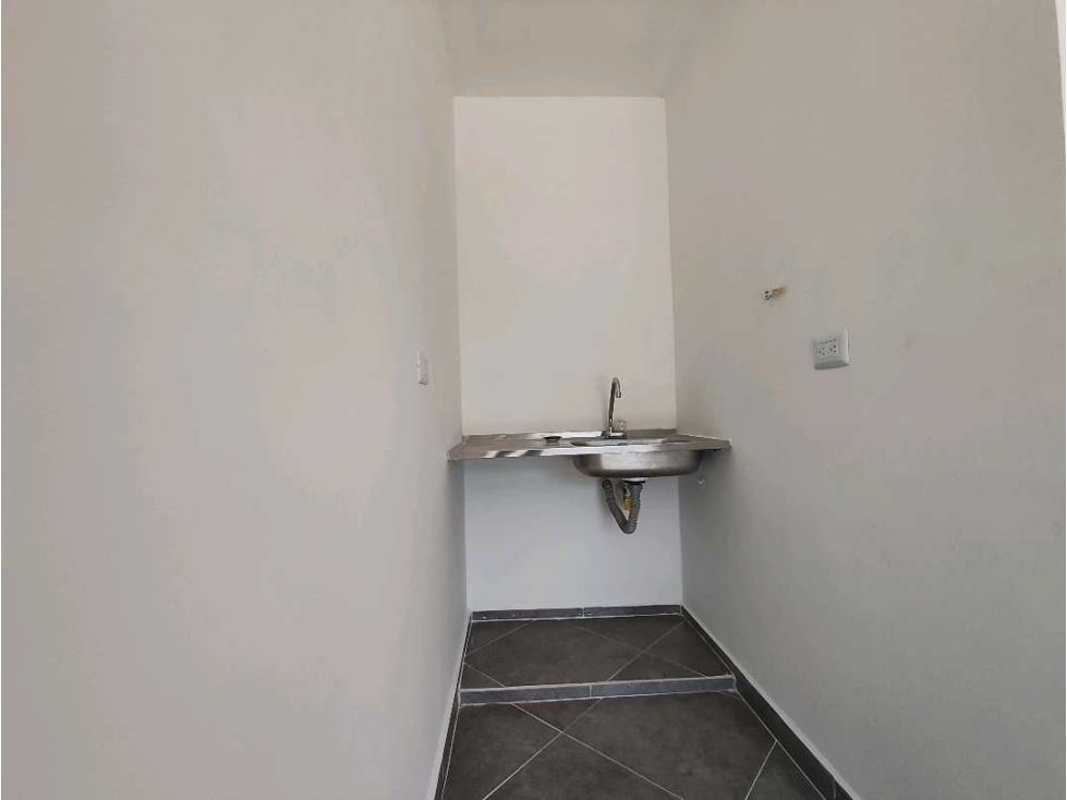 Local en arriendo Antioquia Bello Ciudad Niquia 12 m2 Habitaciones 0 Baños 1 Garajes 0 Precio $1150000