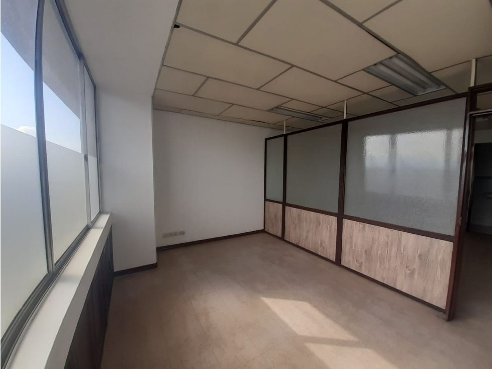 Oficina en arriendo Caldas Manizales El Centro 30 m2 Habitaciones 0 Baños 1 Garajes 0 Precio $1480000