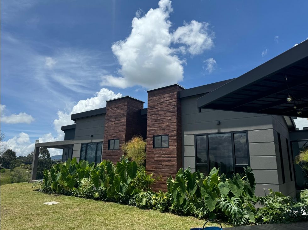 Casa en venta Antioquia Rionegro Rionegro 370 m2 Habitaciones 4 Baños 4 Garajes 4 Precio $3000000000