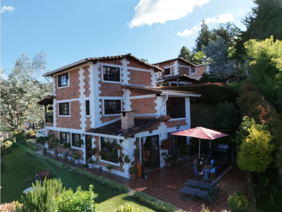 Casa Campestre en venta Antioquia La Ceja La Ceja 280 m2 Habitaciones 4 Baños 4 Garajes 2 Precio $1400000000