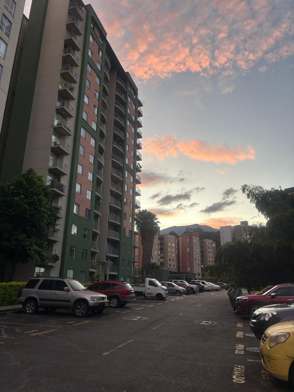 Apartamento en venta Antioquia Itagüí Santa Catalina 98 m2 Habitaciones 4 Baños 2 Garajes 1 Precio $515000000