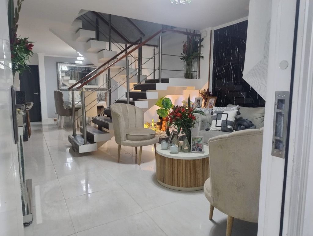 Casa en venta Valle Del Cauca Cali Panamericano 210 m2 Habitaciones 4 Baños 4 Garajes 1 Precio $680000000