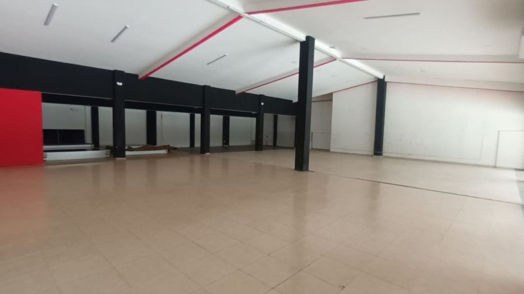 Local en arriendo Valle Del Cauca Cali Parcelaciones Pance 312 m2 Habitaciones 0 Baños 10 Garajes 40 Precio $15000000