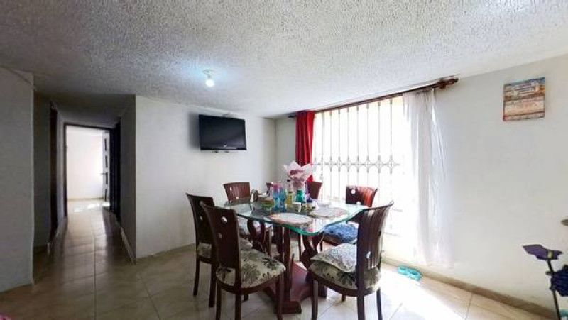 Apartamento en venta Cundinamarca Soacha Cr El Tesoro Et I 58 m2 Habitaciones 3 Baños 1 Garajes 0 Precio $200000000