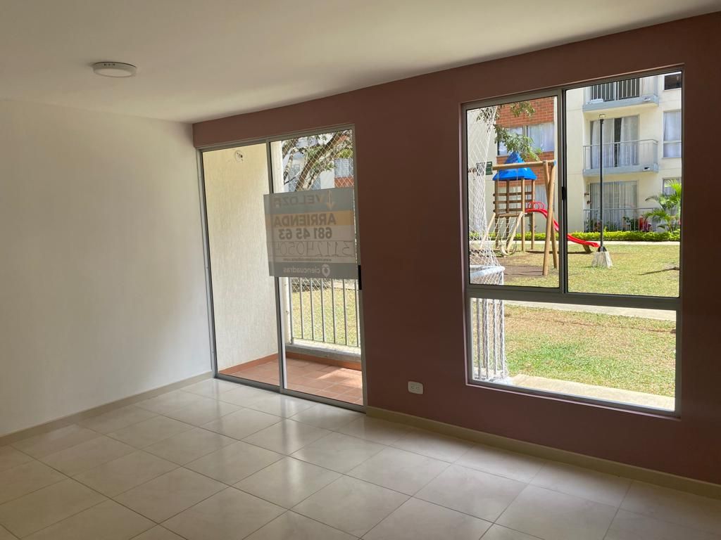 Apartamento en arriendo Valle Del Cauca Jamundí Rincón De Las Garzas 60 m2 Habitaciones 3 Baños 2 Garajes 1 Precio $1050000