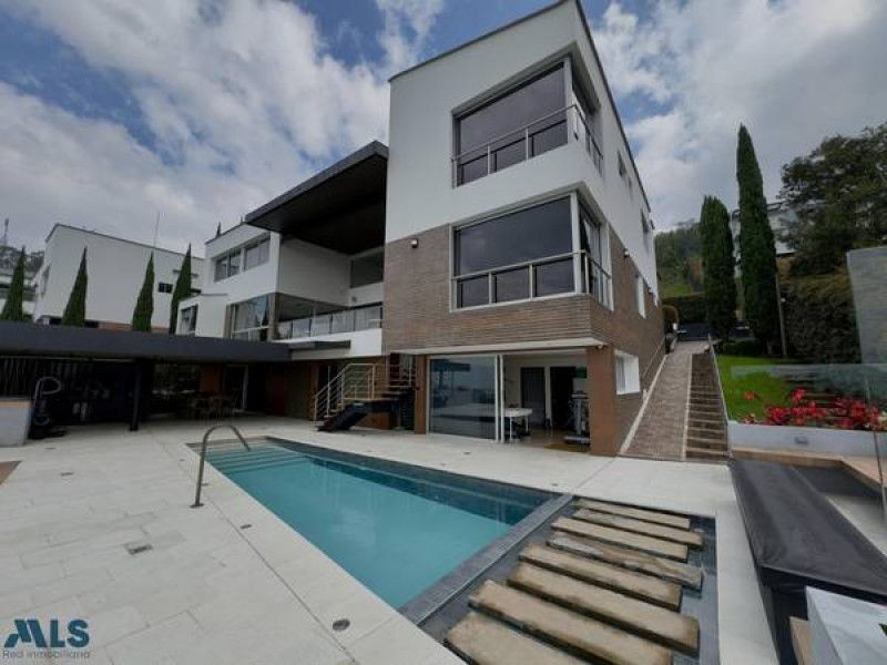 Casa en venta Antioquia Medellín Los Balsos No1 1150 m2 Habitaciones 5 Baños 7 Garajes 8 Precio $9800000000