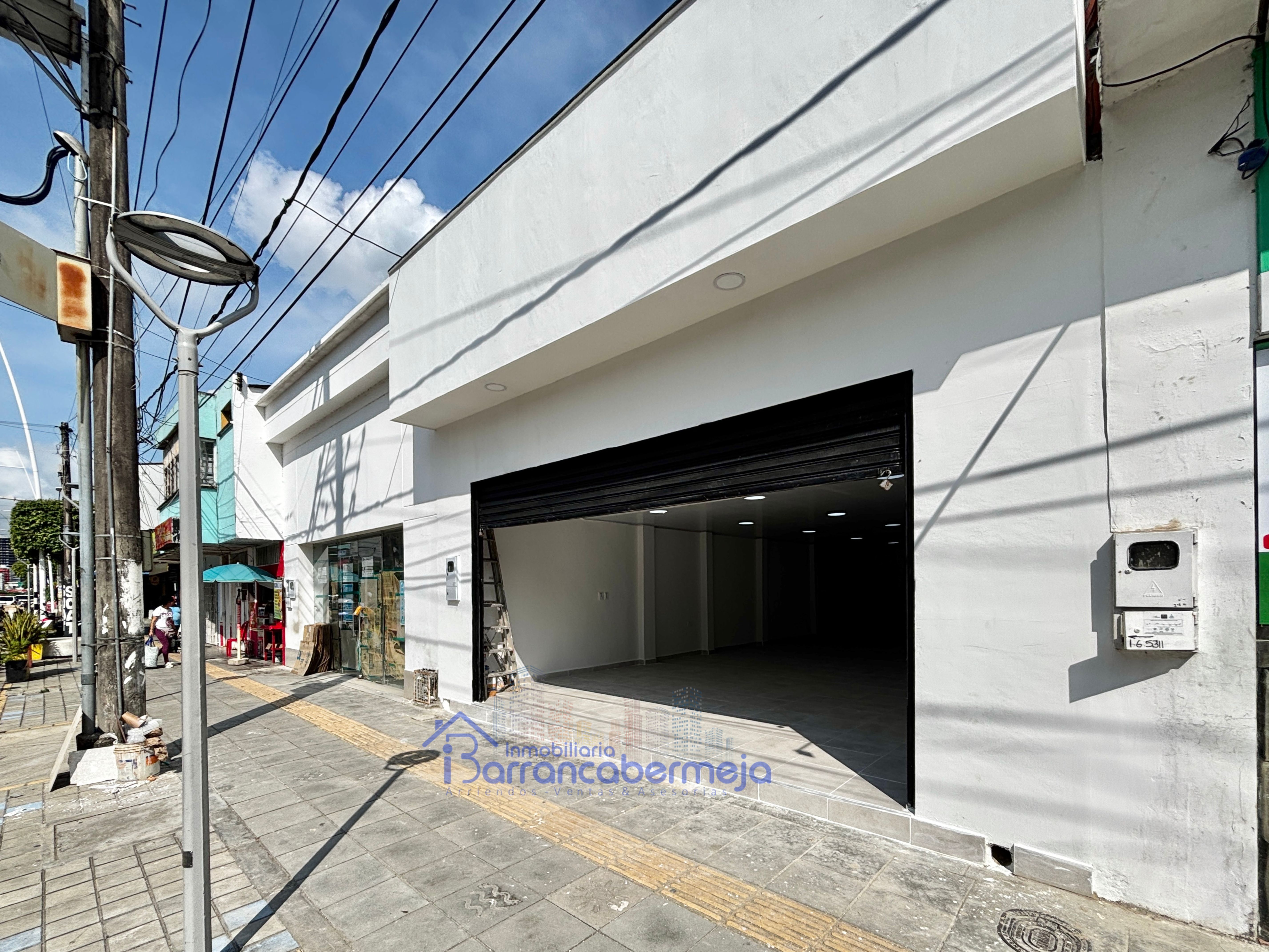 Local en arriendo Santander Barrancabermeja Colombia 250 m2 Habitaciones 0 Baños 3 Garajes 0 Precio $4000000