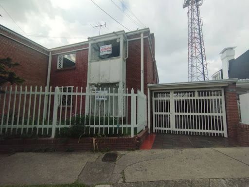 Casa en arriendo Cundinamarca Bogotá Niza Norte 179 m2 Habitaciones 4 Baños 4 Garajes 0 Precio $3350000