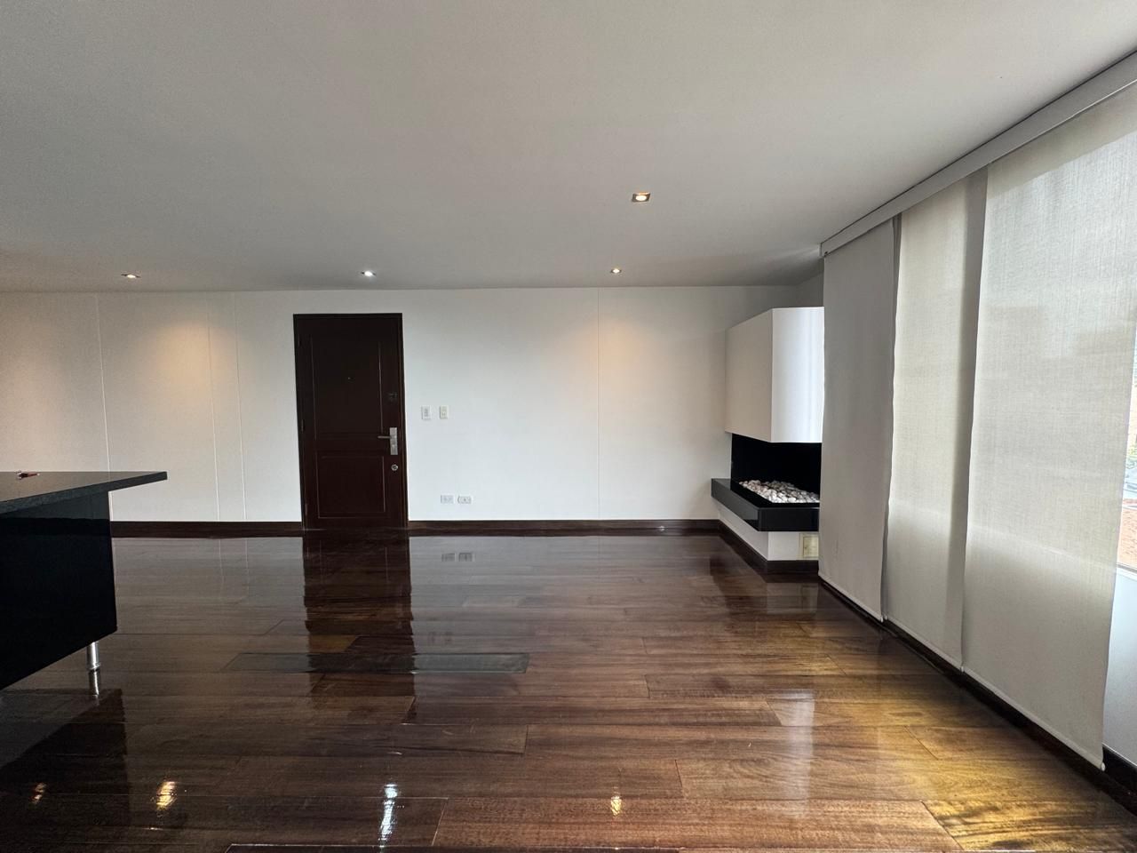 Apartamento en venta Cundinamarca Bogotá Niza 128 m2 Habitaciones 2 Baños 3 Garajes 2 Precio $1150000000