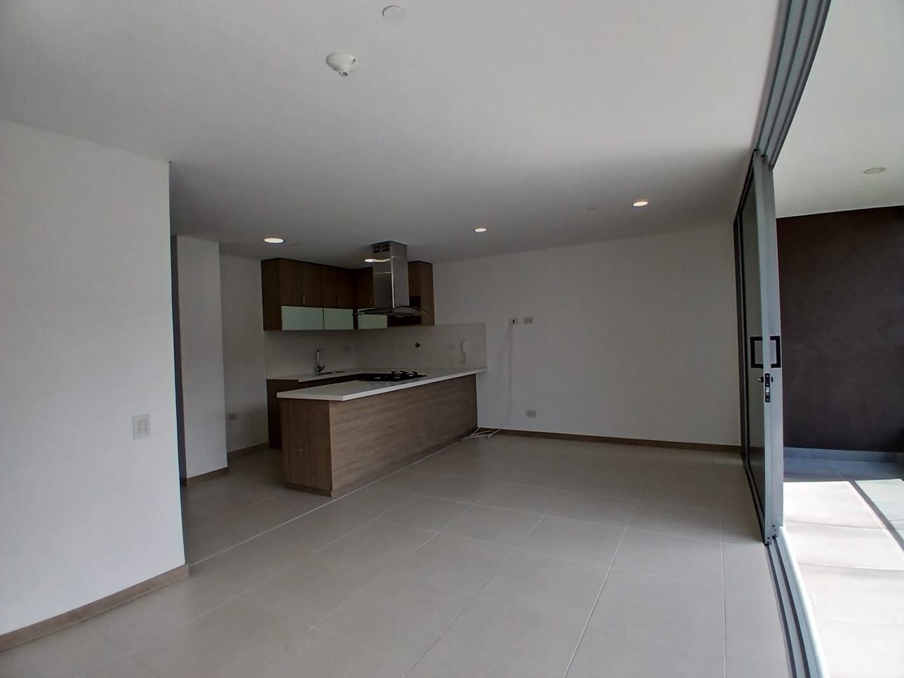 Apartamento en arriendo Antioquia Envigado El Esmeraldal 90 m2 Habitaciones 2 Baños 2 Garajes 1 Precio $4500000