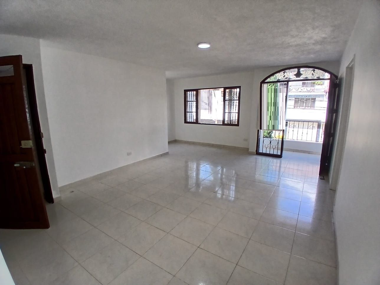 Casa en arriendo Antioquia Medellín Florida Nueva 180 m2 Habitaciones 4 Baños 3 Garajes 0 Precio $4200000