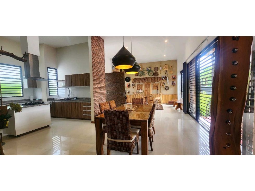 Casa Campestre en arriendo Quindío Armenia Armenia 250 m2 Habitaciones 4 Baños 5 Garajes 6 Precio $7550000