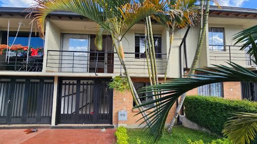 Casa en arriendo Antioquia La Estrella Ub Bavaria 156 m2 Habitaciones 4 Baños 3 Garajes 2 Precio $4800000