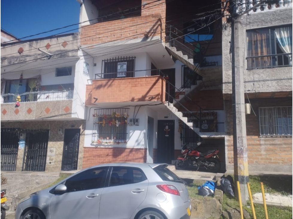 Apartaestudio en arriendo Antioquia Medellín Las Esmeraldas 20 m2 Habitaciones 1 Baños 1 Garajes 0 Precio $700000
