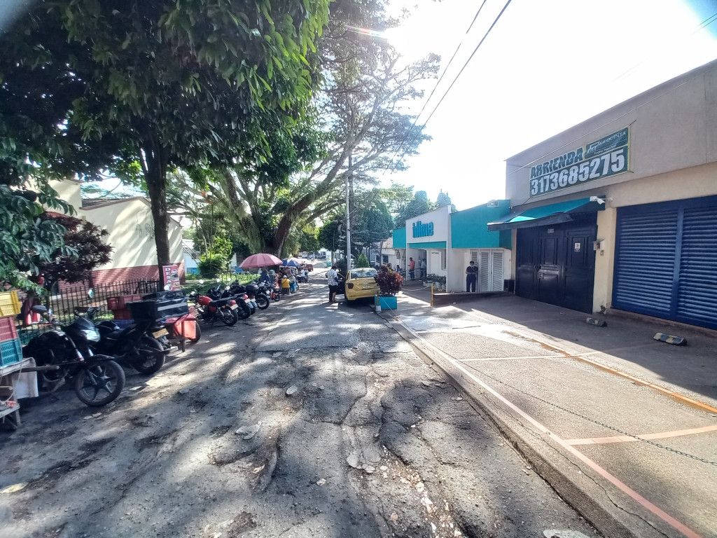 Casa en arriendo Tolima Ibagué La Francia 330 m2 Habitaciones 5 Baños 3 Garajes 1 Precio $5000000