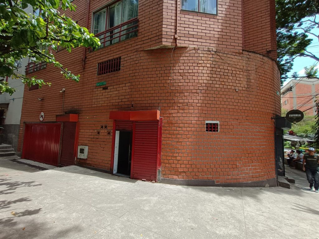 Local en venta Antioquia Medellín Bombona No1 19 m2 Habitaciones 0 Baños 1 Garajes 0 Precio $180000000