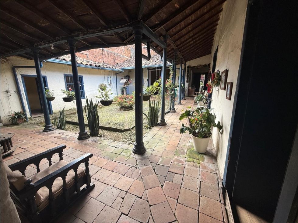 Casa Campestre en venta Antioquia La Estrella Bellos Aires 440 m2 Habitaciones 8 Baños 5 Garajes 3 Precio $4300000000