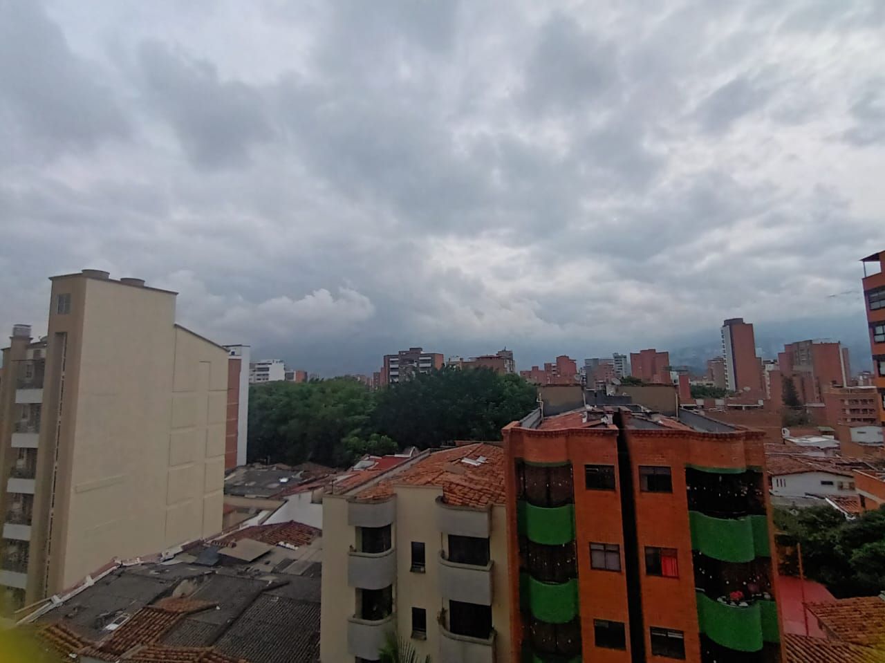 Apartamento en arriendo Antioquia Medellín Las Acacias 57 m2 Habitaciones 2 Baños 1 Garajes 0 Precio $2400000