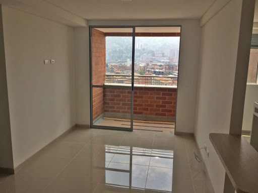 Apartamento en arriendo Antioquia Itagüí Fátima 70 m2 Habitaciones 3 Baños 2 Garajes 1 Precio $2400000