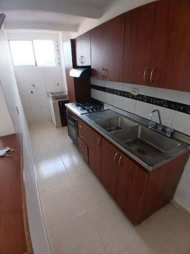 Apartamento en arriendo Antioquia Medellín Los Colores 75 m2 Habitaciones 3 Baños 2 Garajes 1 Precio $2750000