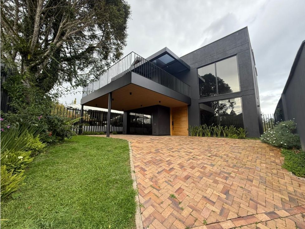 Casa Campestre en arriendo Antioquia El Retiro El Retiro 240 m2 Habitaciones 2 Baños 2 Garajes 1 Precio $7500000