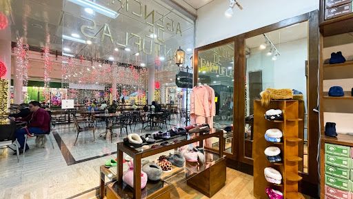 Local en arriendo Cundinamarca Bogotá Usaquén 45 m2 Habitaciones 0 Baños 0 Garajes 0 Precio $4400000