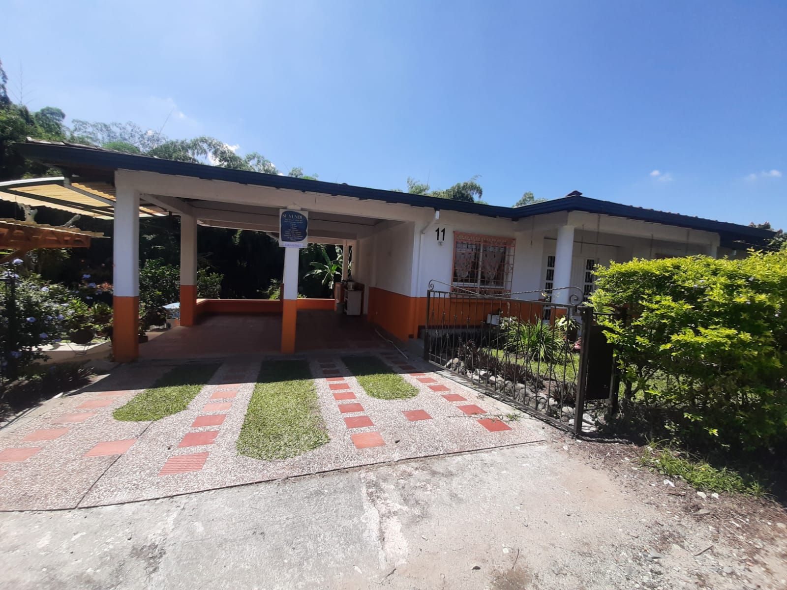 Casa Campestre en venta Quindío Calarcá Ub Villa Astrid Carolina 180 m2 Habitaciones 4 Baños 2 Garajes 2 Precio $700000000