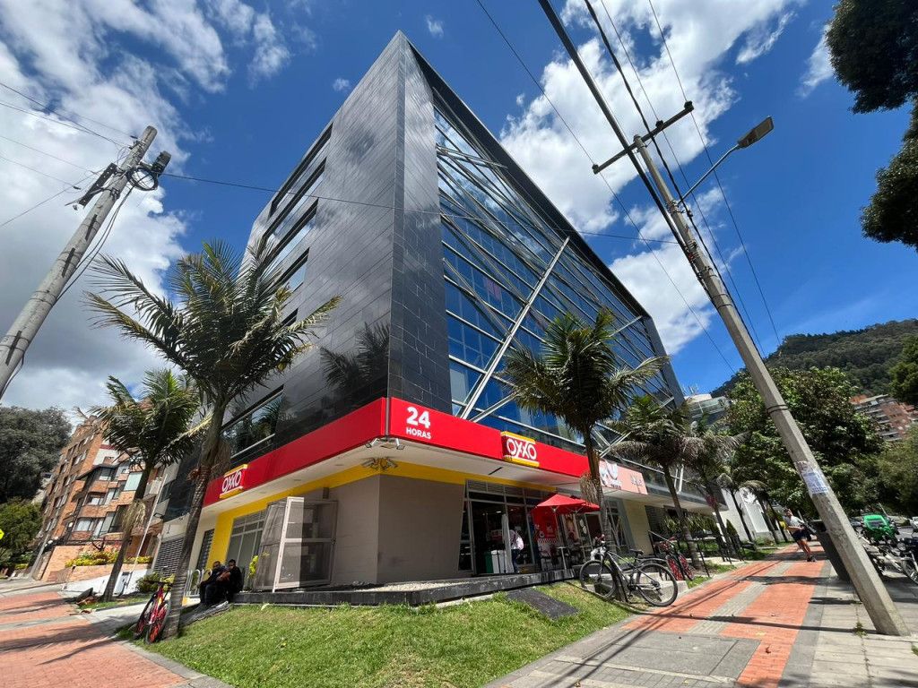 Edificio en venta Cundinamarca Bogotá Bella Suiza 8190 m2 Habitaciones 0 Baños 12 Garajes 98 Precio $75000000000