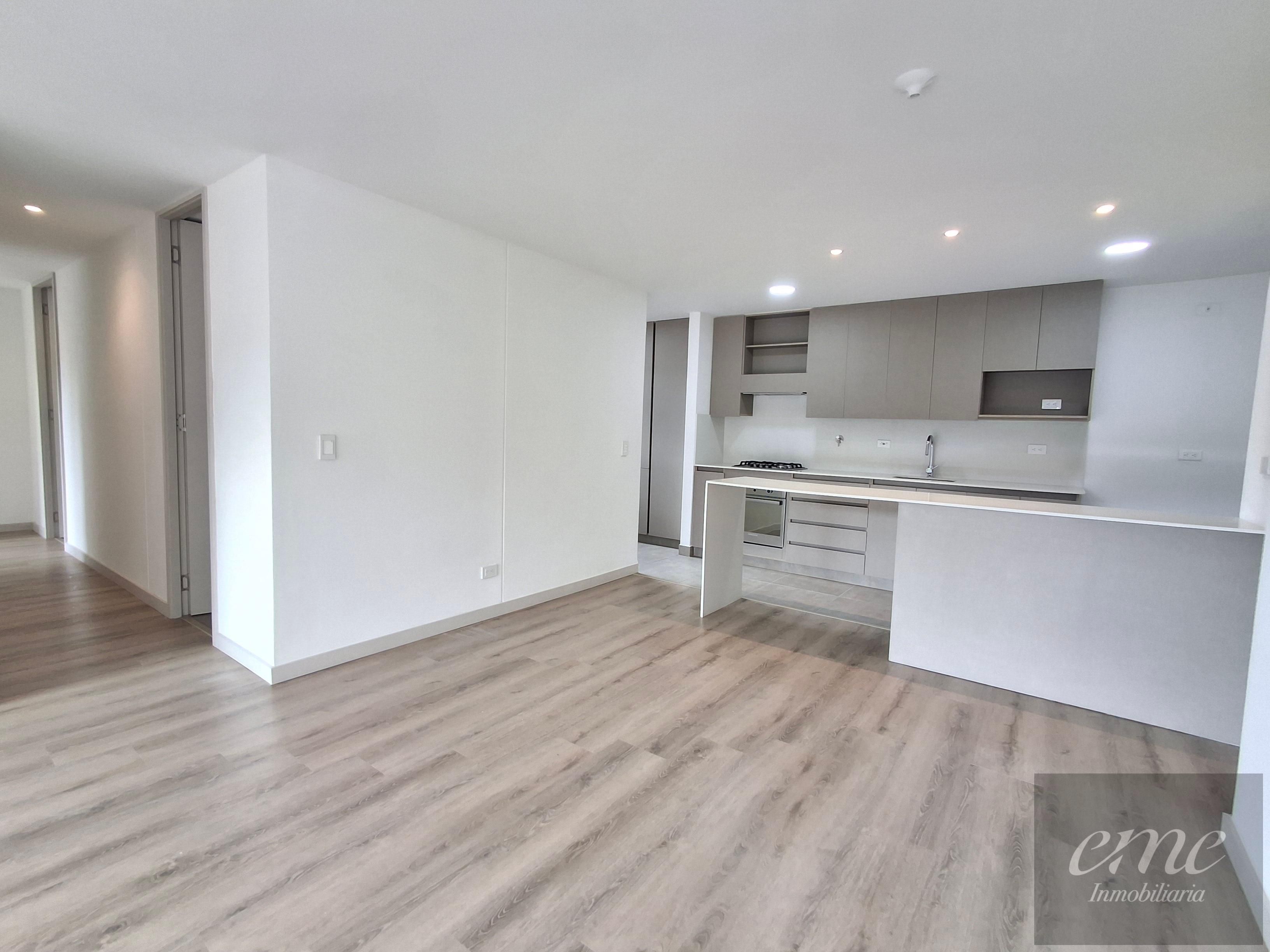 Apartamento en arriendo Antioquia Envigado La Inmaculada 99 m2 Habitaciones 3 Baños 2 Garajes 2 Precio $5500000