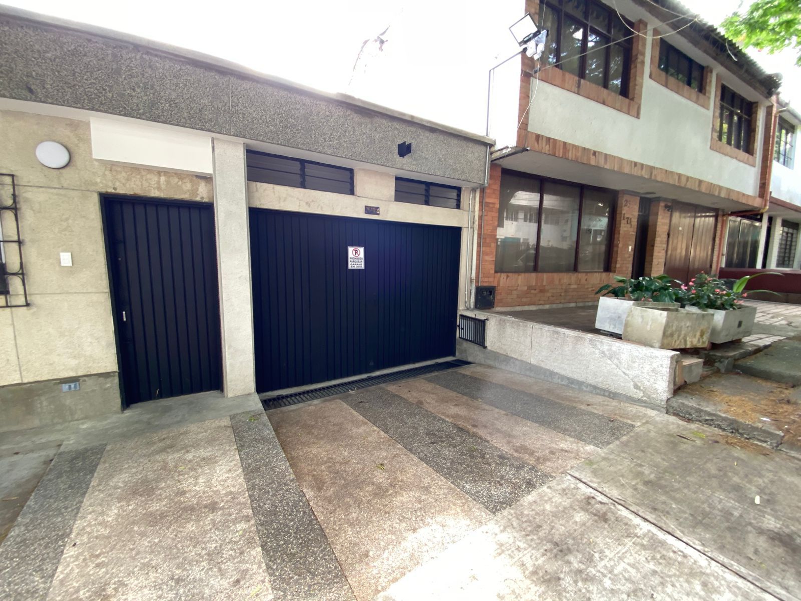 Casa en arriendo Valle Del Cauca Cali Santa Mónica 270 m2 Habitaciones 5 Baños 5 Garajes 2 Precio $6000000