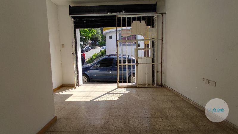 Local en arriendo Antioquia Medellín Villa Hermosa 15 m2 Habitaciones 0 Baños 1 Garajes 0 Precio $1200000