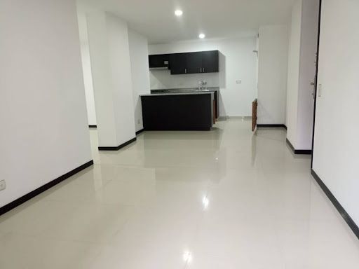 Apartamento en arriendo Antioquia Medellín Castropol 86 m2 Habitaciones 3 Baños 2 Garajes 1 Precio $4000000