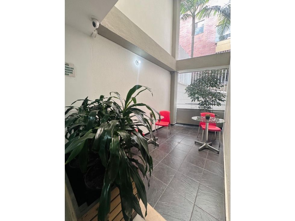 Apartaestudio en arriendo Antioquia Medellín Loma El Atravesado 37 m2 Habitaciones 0 Baños 1 Garajes 1 Precio $3500000