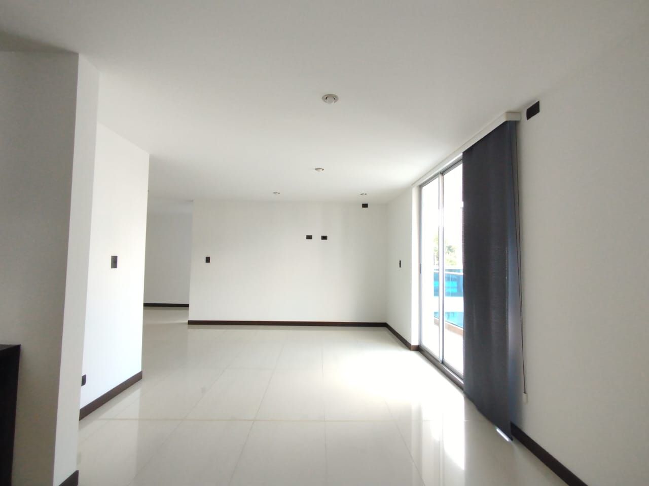 Apartamento en venta Risaralda Pereira La Julita 162 m2 Habitaciones 3 Baños 4 Garajes 2 Precio $1100000000