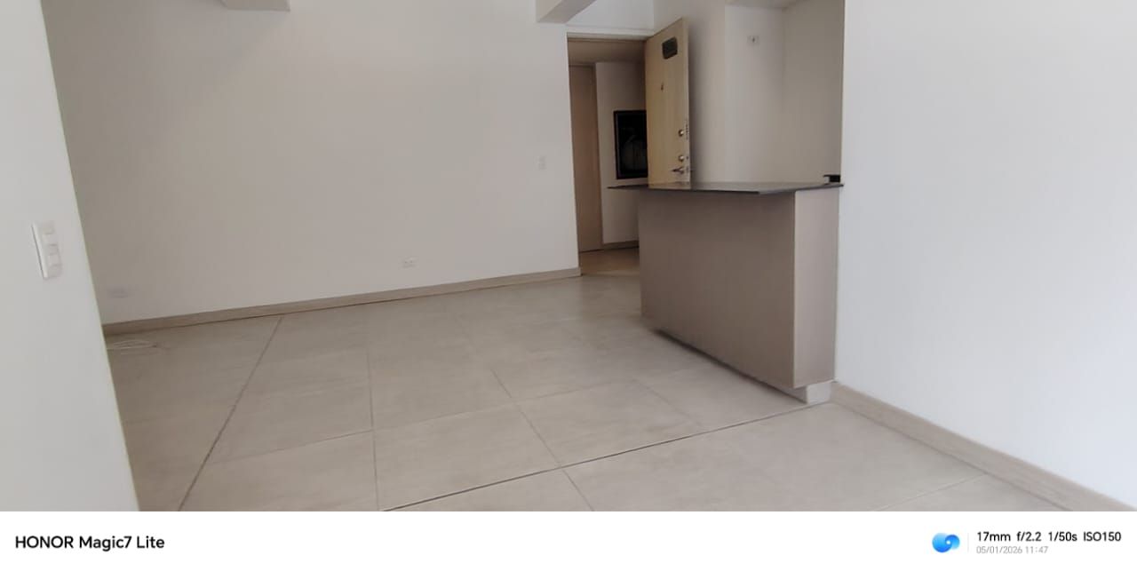 Apartamento en arriendo Antioquia Envigado Las Vegas 75 m2 Habitaciones 3 Baños 2 Garajes 1 Precio $3800000