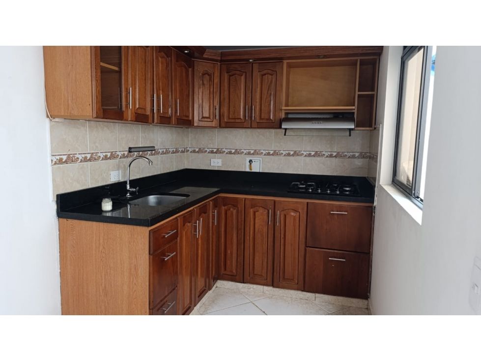 Casa en arriendo Antioquia La Ceja Centro 106 m2 Habitaciones 3 Baños 2 Garajes 1 Precio $2000000