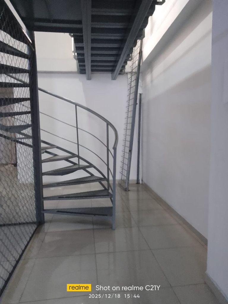 Local en arriendo Valle Del Cauca Cali El Piloto 300 m2 Habitaciones 0 Baños 1 Garajes 0 Precio $6000000