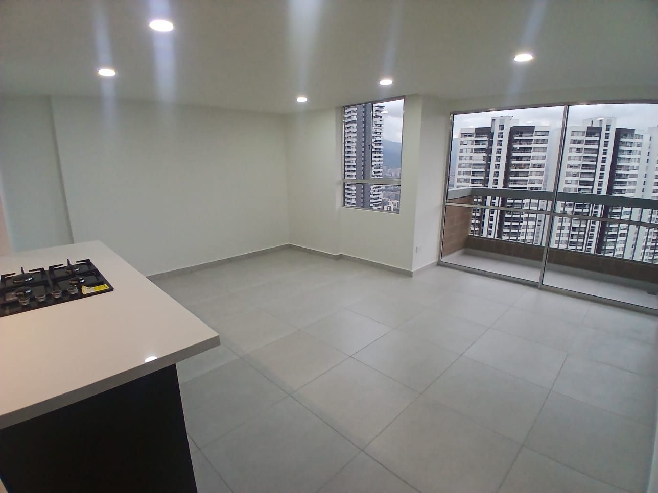 Apartamento en arriendo Antioquia Medellín Asomadera No2 61 m2 Habitaciones 2 Baños 2 Garajes 1 Precio $2900000