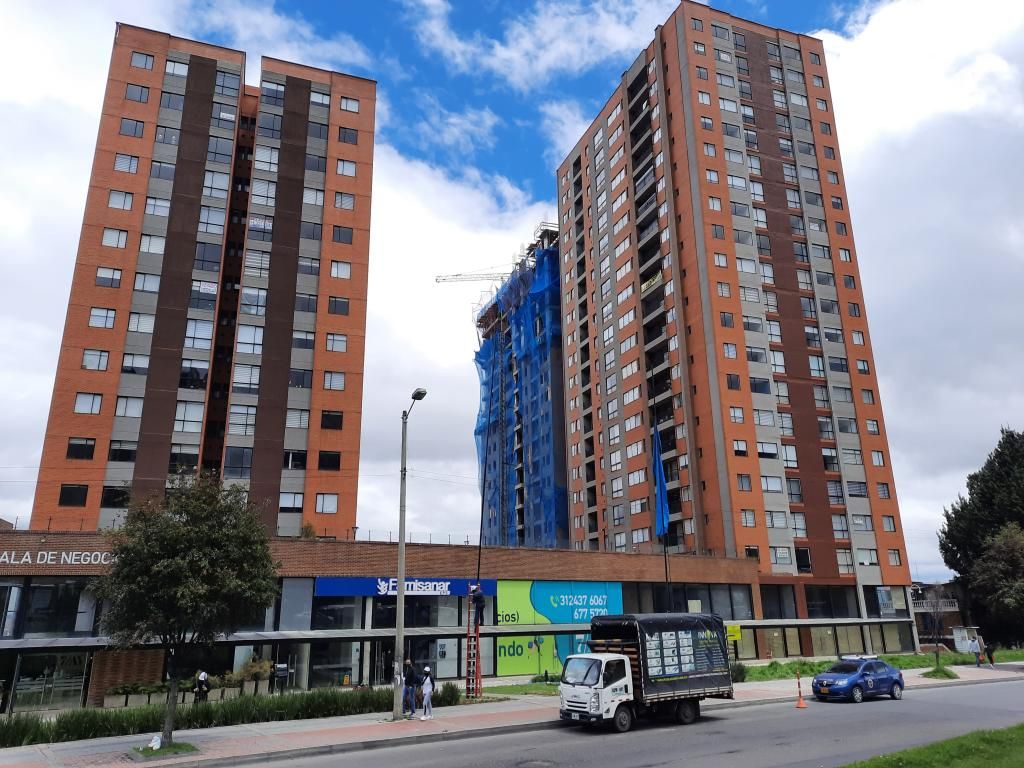Apartamento en venta Cundinamarca Bogotá Millan 83 m2 Habitaciones 3 Baños 3 Garajes 2 Precio $550000000