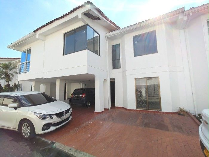 Casa en venta Valle Del Cauca Cali Ciudadela Pasoancho 136 m2 Habitaciones 4 Baños 4 Garajes 3 Precio $700000000