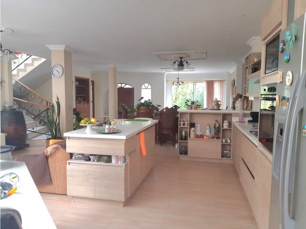 Casa en venta Antioquia Sabaneta Vegas De San José 350 m2 Habitaciones 3 Baños 4 Garajes 2 Precio $1300000000