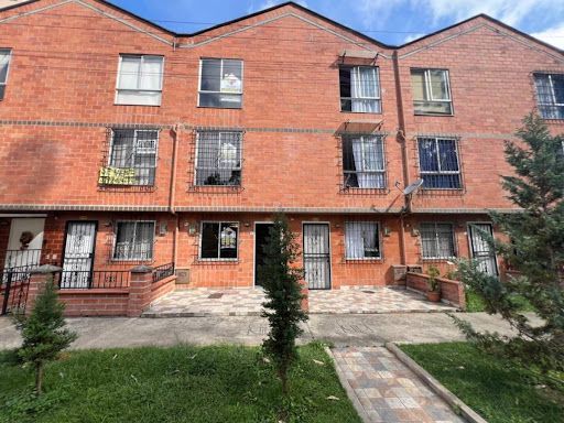 Casa en arriendo Antioquia Rionegro Santa Ana 210 m2 Habitaciones 3 Baños 2 Garajes 1 Precio $2600000