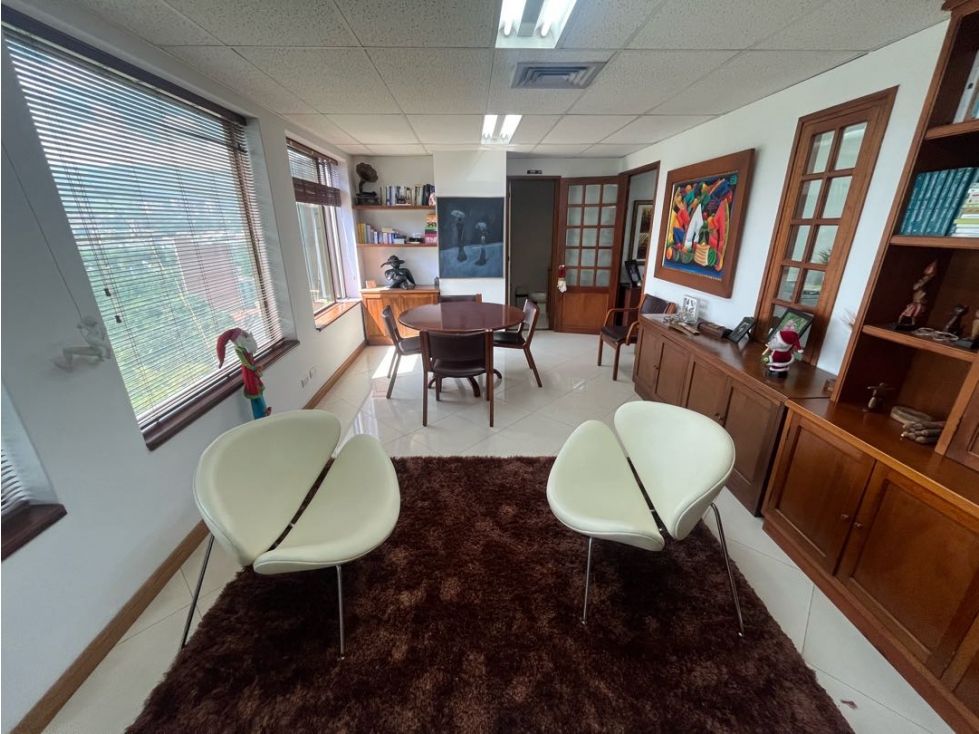 Oficina en arriendo Antioquia Medellín Astorga 54 m2 Habitaciones 0 Baños 2 Garajes 1 Precio $4200000