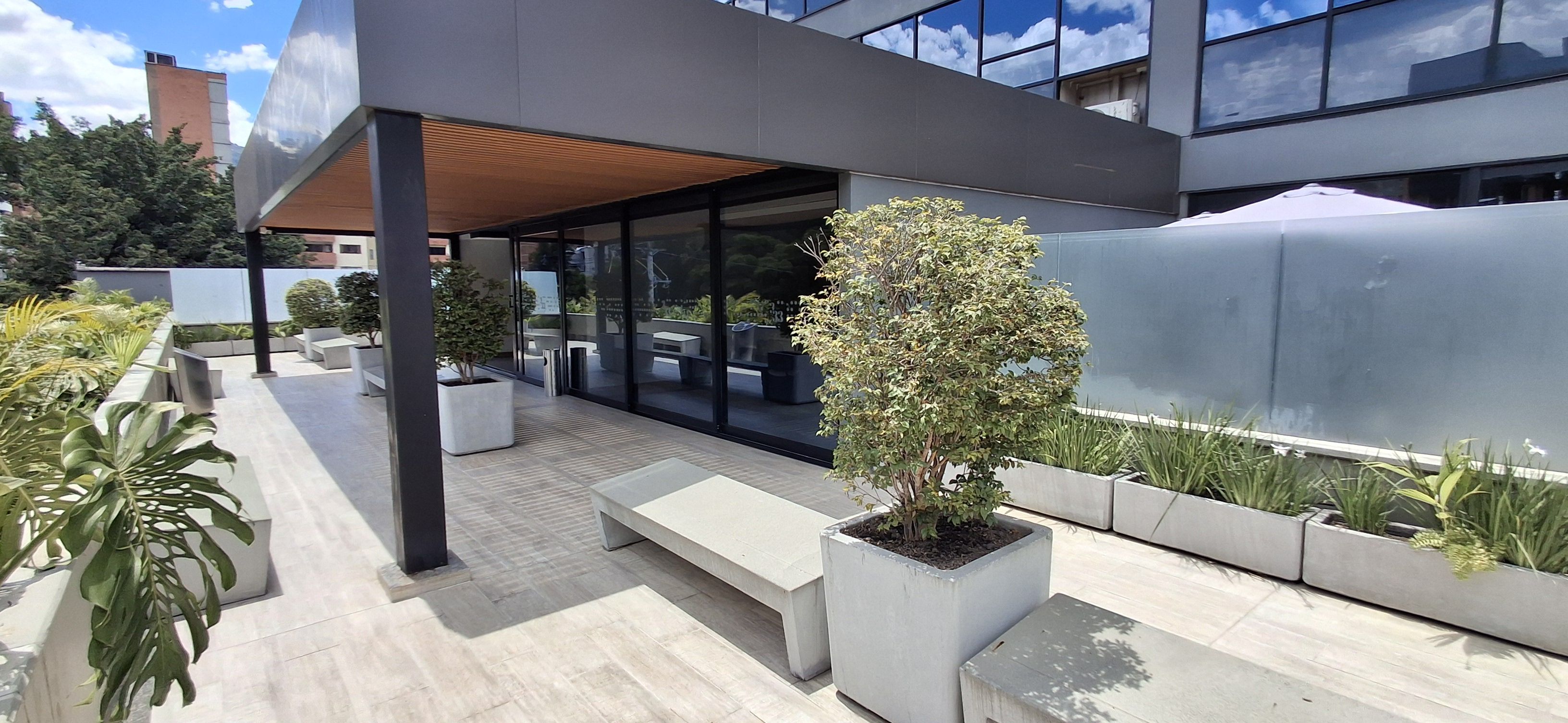 Oficina en arriendo Antioquia Medellín El Nogal Los Almendros 67 m2 Habitaciones 0 Baños 1 Garajes 1 Precio $5950000