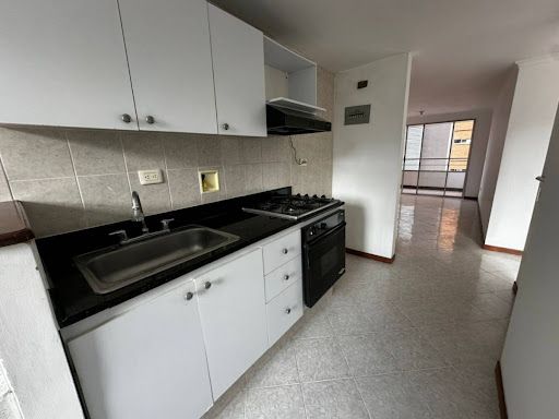 Apartamento en arriendo Antioquia Medellín Loma De Los Bernal 90 m2 Habitaciones 3 Baños 2 Garajes 1 Precio $3000000